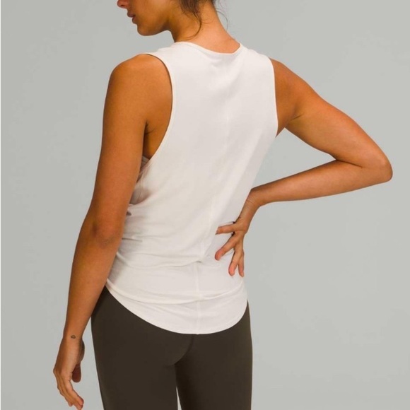 Lululemon Flow Y 2-in-1 Yoga Tank Top A–C Cups White Opal Size 4 - Picture 2 of 10